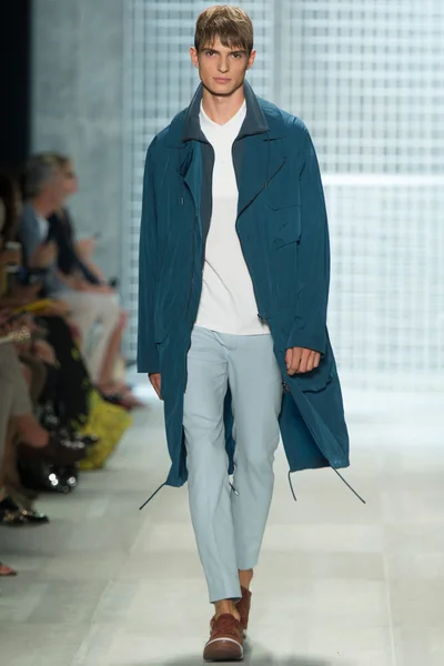 Look 29